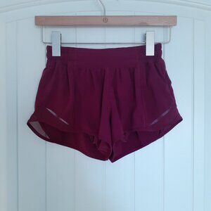 Lululemon Hotty Hot Short II *2.5" in Deep Luxe Red Size 4
